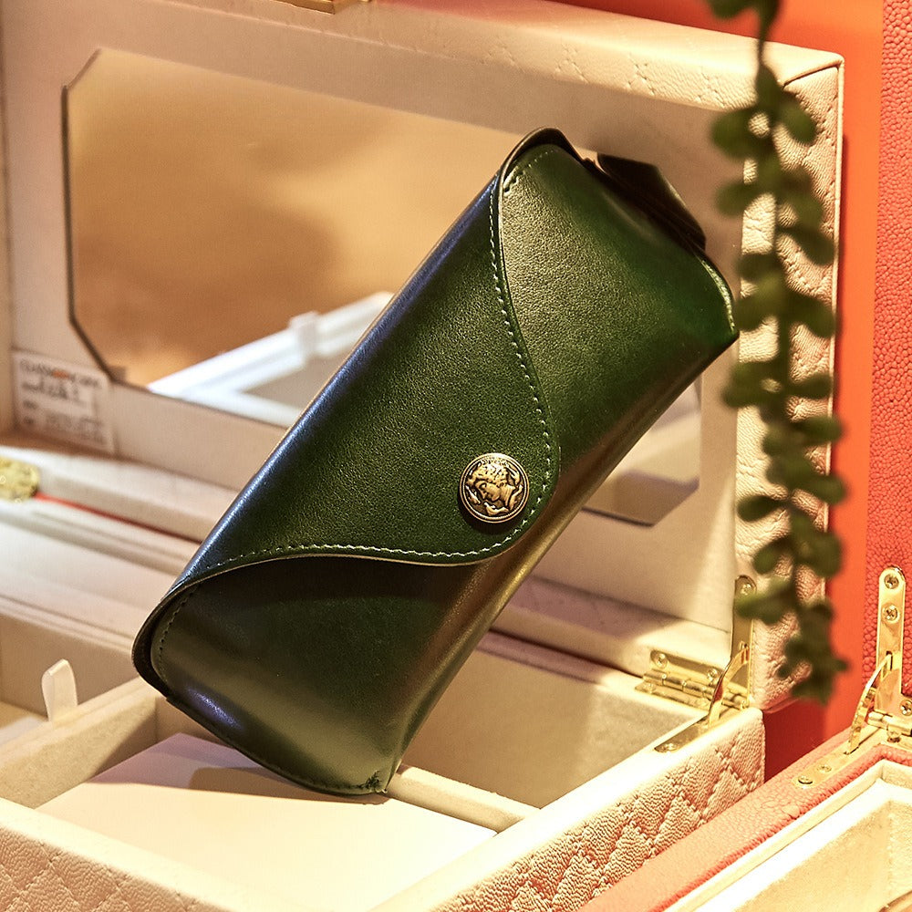 Handmade Retro PU Crush Resistant Portable Sunglasses Case