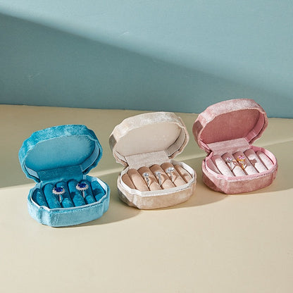 Velvet Shell Shaped Large Capacity Jewelry Box for Earrings