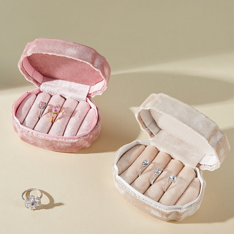 Velvet Shell Shaped Large Capacity Jewelry Box for Earrings